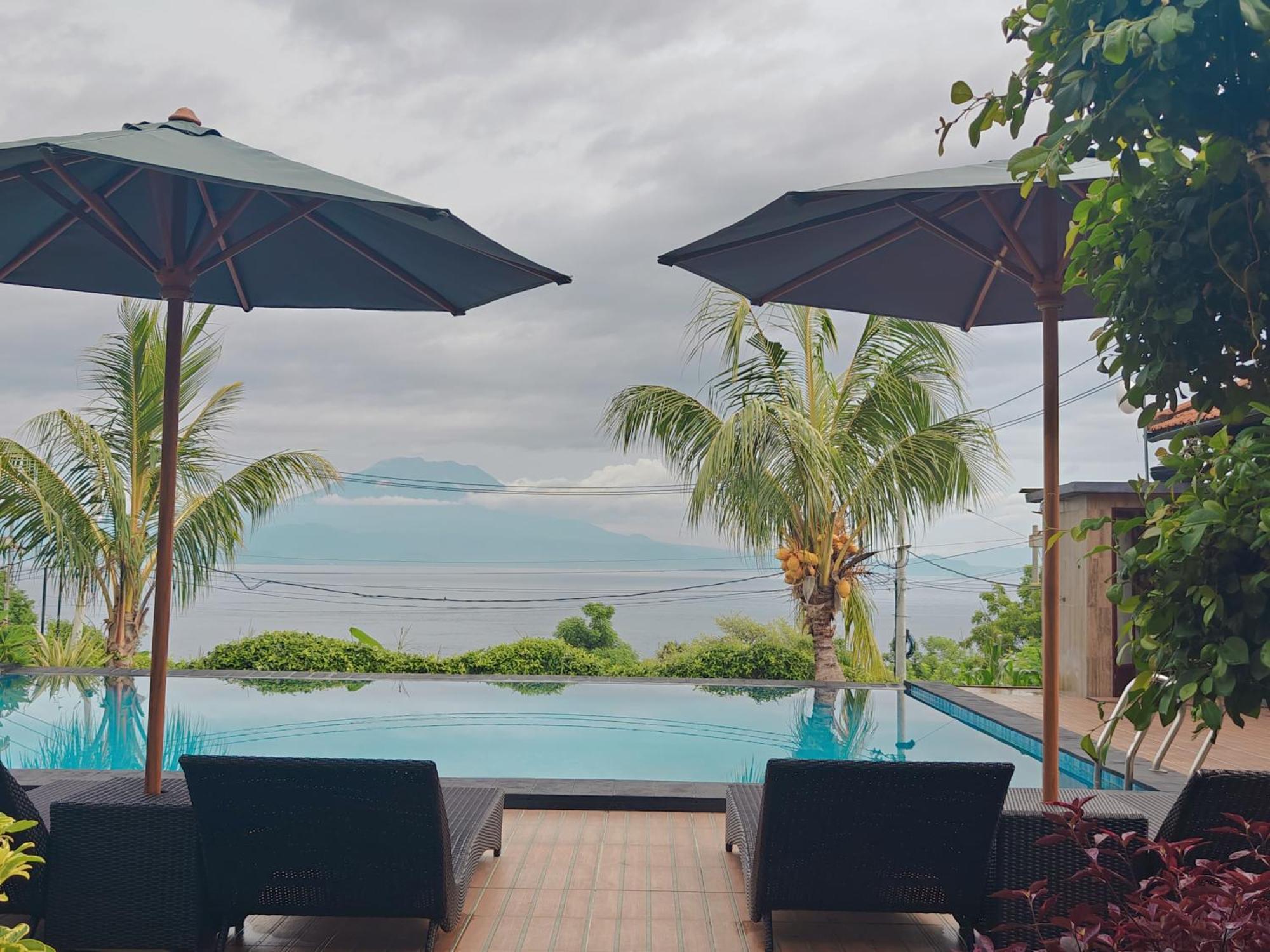 Nusa Sedayu Hotel By Ocean View Batununggul Exterior foto