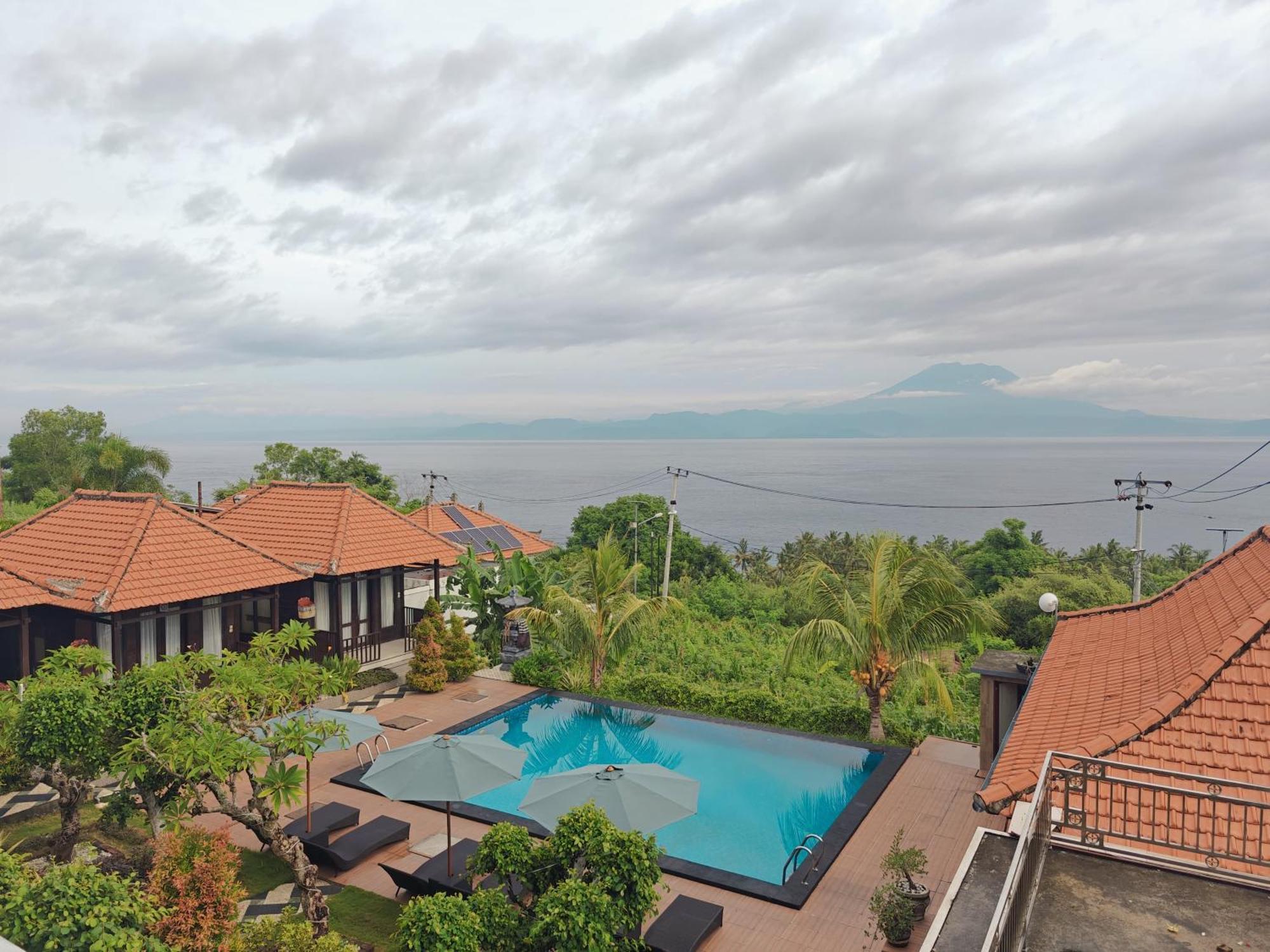 Nusa Sedayu Hotel By Ocean View Batununggul Exterior foto